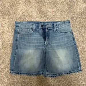Size 8 Women’s Calvin Klein Jean shorts